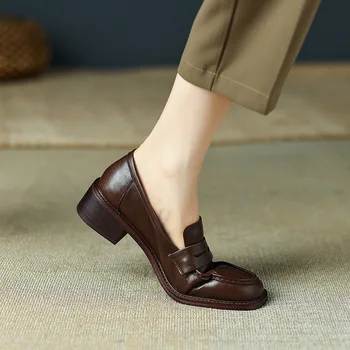 Moda Casual Retro de Tacón Grueso de Cuero Suave Mocasines Mujer 2023 Primavera, Verano Nuevos Pequeños Zapatos de Cuero de las Mujeres Solo Zapatos